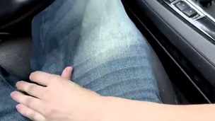 Redhead teen Sadie Leigh likes sex act in the car