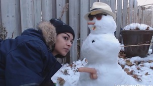 Beautiufl amateur hotty acquires fucked from behind outdoors by snowman