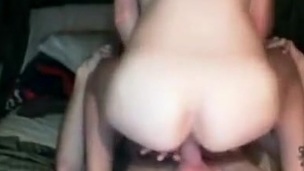 Chick gets her slit wet from getting fingered and screwed